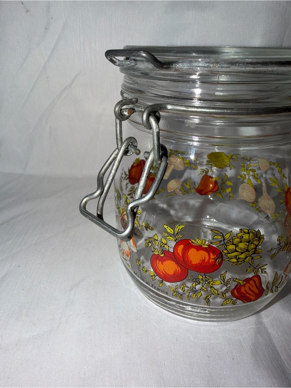 Vintage Arcoroc France Glass Canister Vegetable Garden Tomato Mushroom - Picture 4 of 12